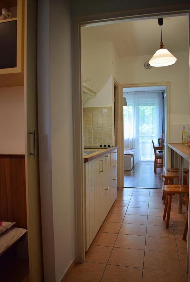 Helikon 32 Apartman Кестхей Екстер'єр фото