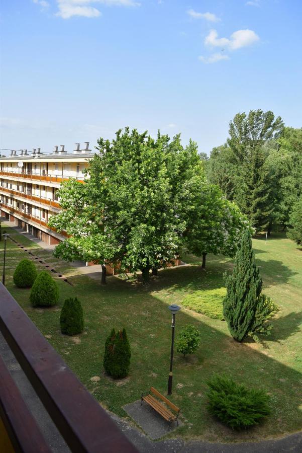 Helikon 32 Apartman Кестхей Екстер'єр фото