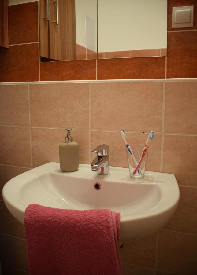 Helikon 32 Apartman Кестхей Екстер'єр фото