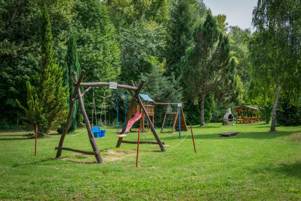Helikon 32 Apartman Кестхей Екстер'єр фото