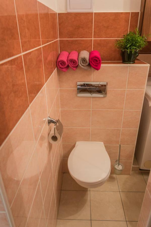 Helikon 32 Apartman Кестхей Екстер'єр фото